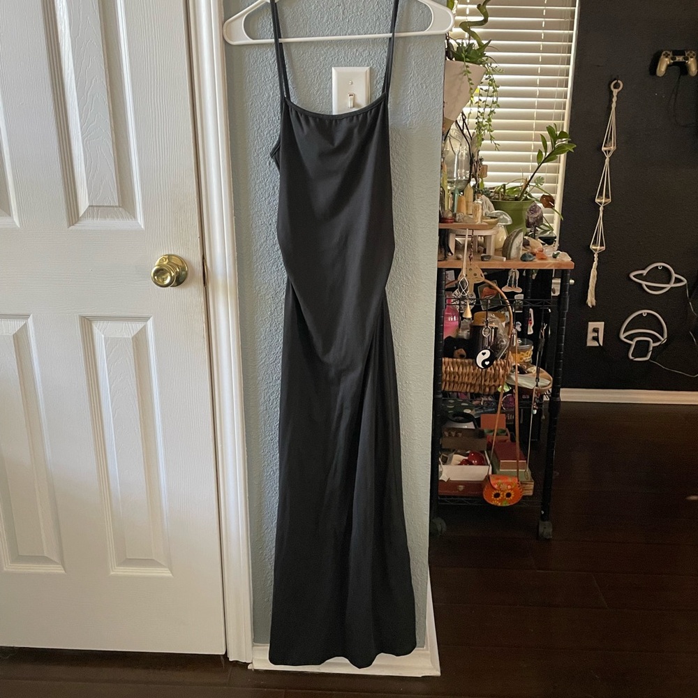 Maxi cinched black dress - NWOT - Size small
